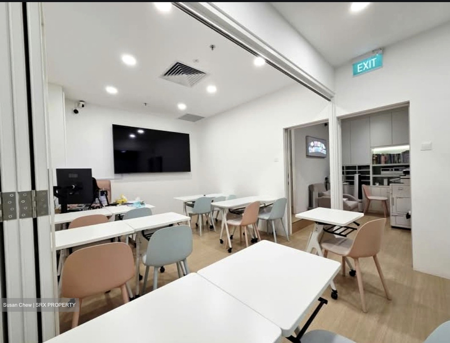 Kembangan Court (D14), Retail #577695721